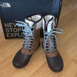 NIB The North Face Shellista II Mid Boot, 5